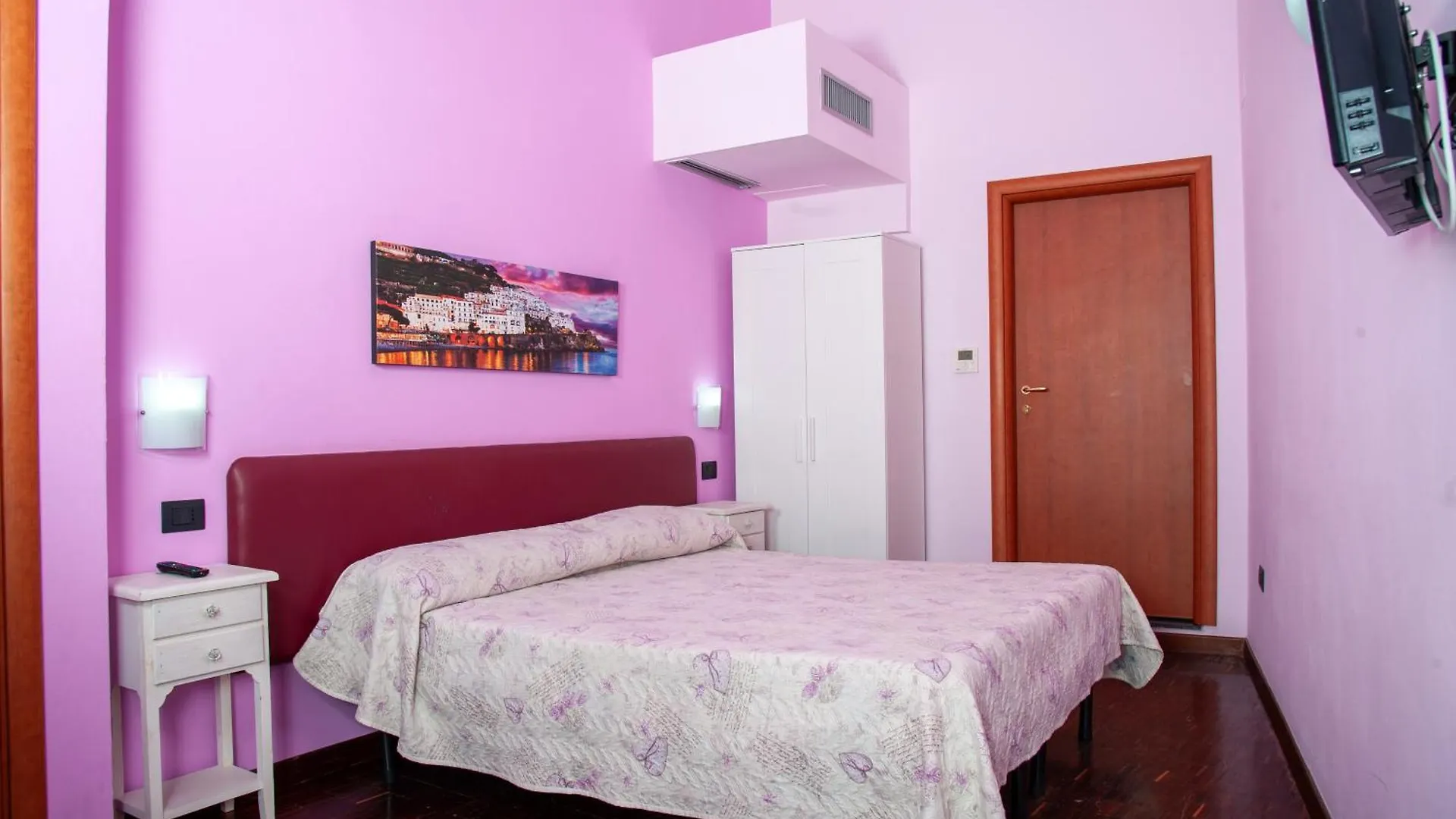 Palazzo Carafa Della Spina Room And Apartment 나폴리