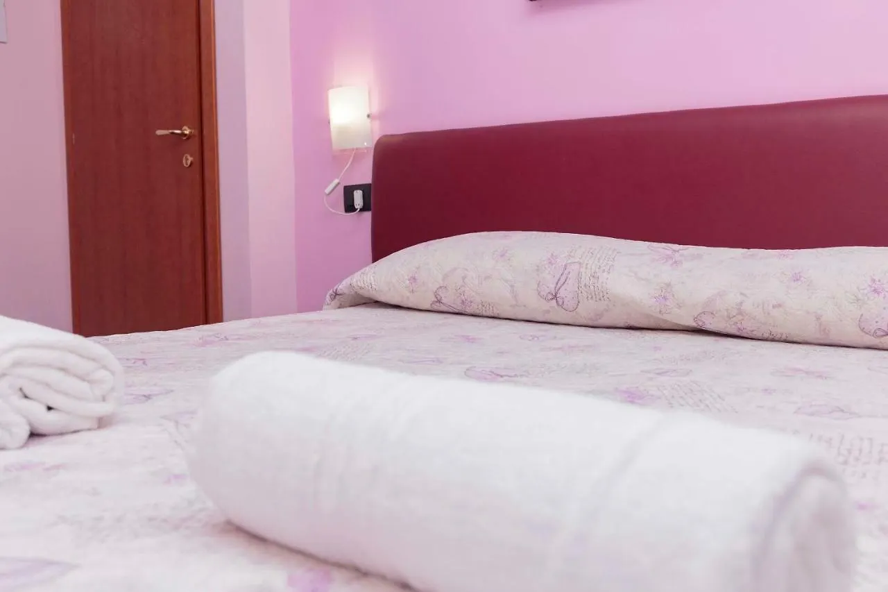 Palazzo Carafa Della Spina Room And Apartment 나폴리