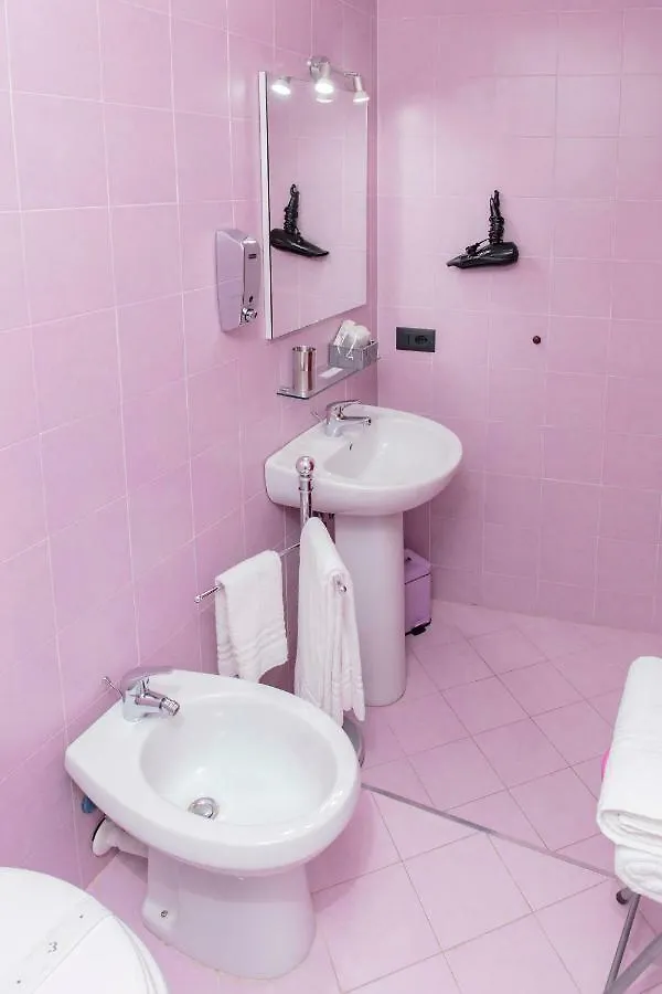 Palazzo Carafa Della Spina Room And Apartment Naples 3*,